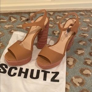 Schultz platform shoes 9.5 never worn